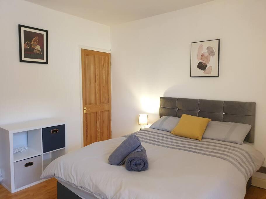 City Townhouse Close To Cafes And Restaurants NWI Esterno foto