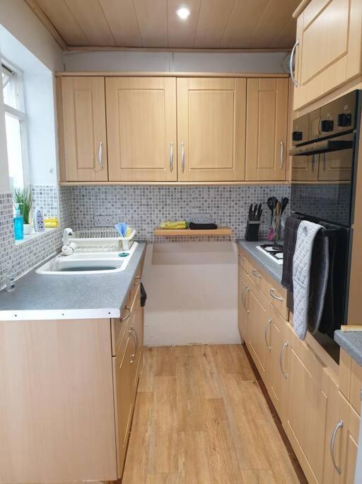 City Townhouse Close To Cafes And Restaurants NWI Esterno foto